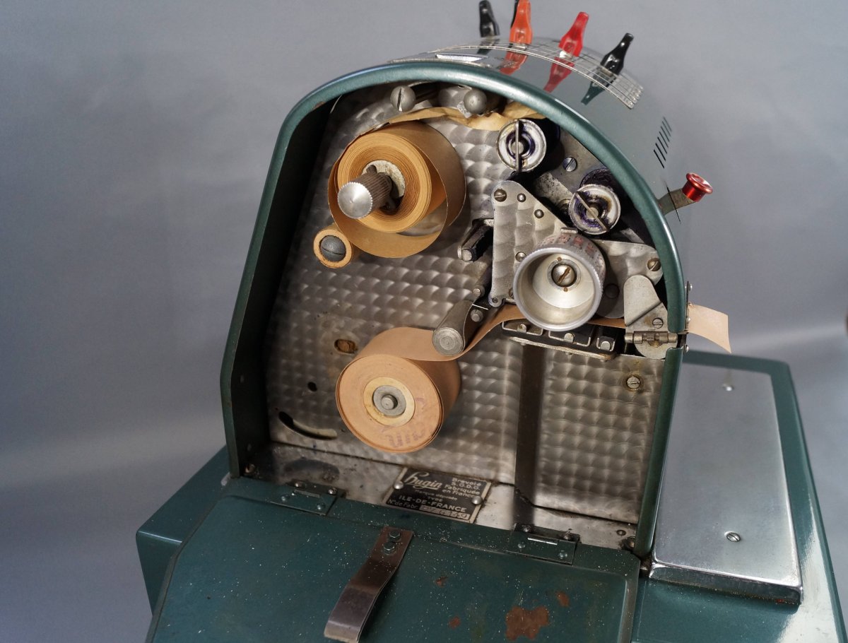 French Hugin Brand Cash Register In Patinated Metal, Early Twentieth.