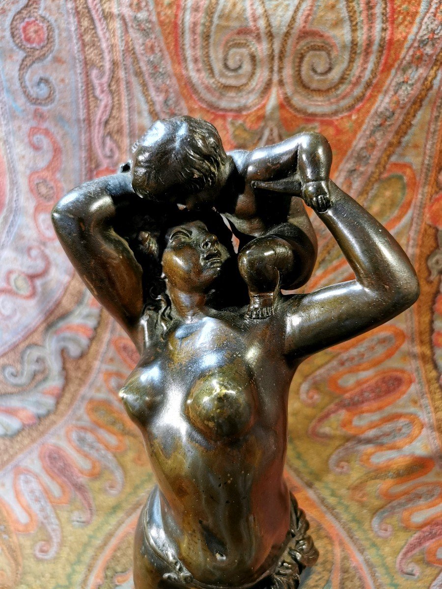 Sculpture en Bronze Signé LEVEQUE Nu Artistique du XIX e  " La Maternité "-photo-3