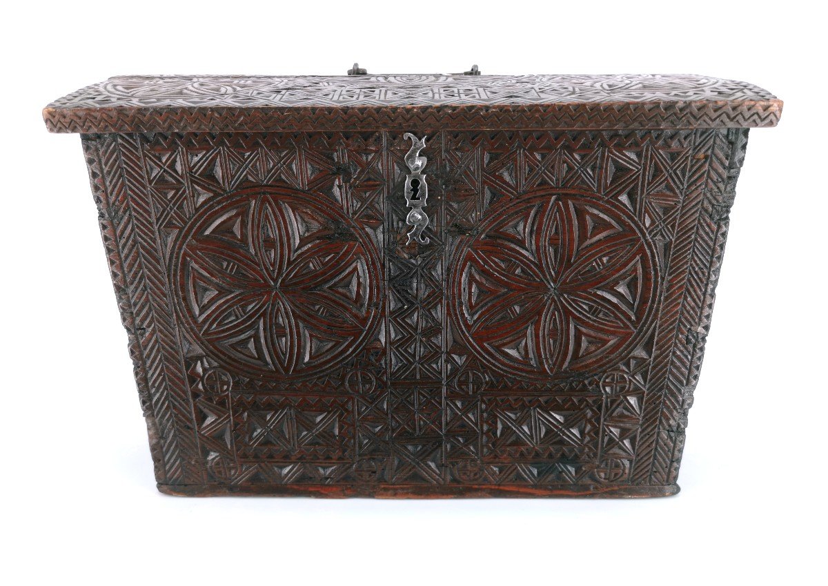 Auvergne Wedding Box - Popular Art - Knife Carved Curiosity - 18th Century 