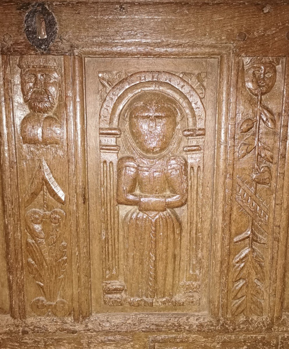 Richly Carved Woodwork - Baroque Decor In Solid Oak - 17th Century Chest Front-photo-4
