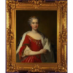 Portrait Of Queen Maria Leszczynska Of France, Workshop Of Jean-baptiste Van Loo (1684-1745).