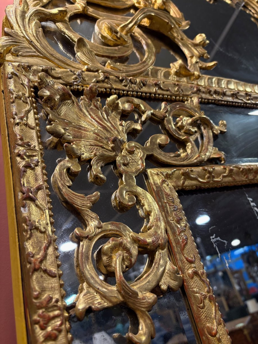 IMPORTANT MIROIR A PARECLOSES EN BOIS DORE ET SCULPTE-photo-2