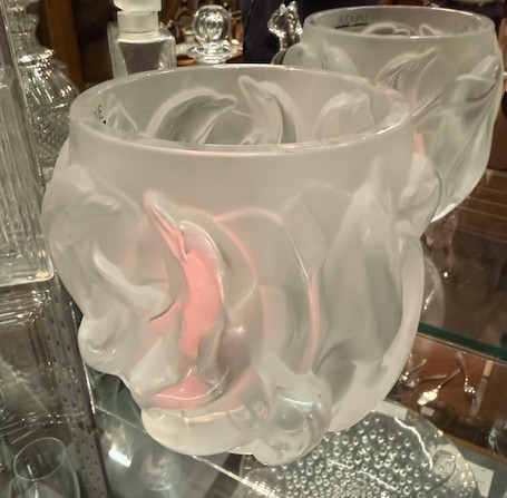 VASE AUX DAUPHINS LALIQUE