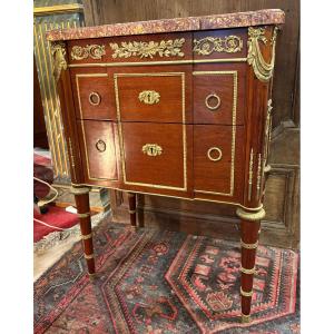 COMMODE EN ACAJOU MOULURE XVIII