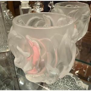 VASE AUX DAUPHINS LALIQUE