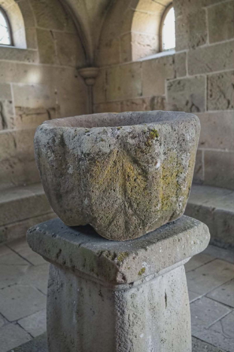 Bénitier Roman - Auvergne 