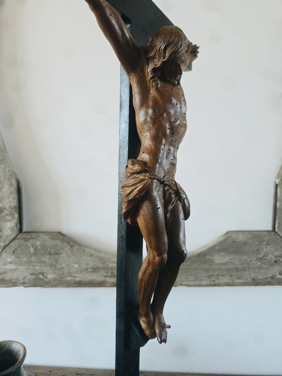 Christ en croix - Noyer - XVIIème siècle -photo-3