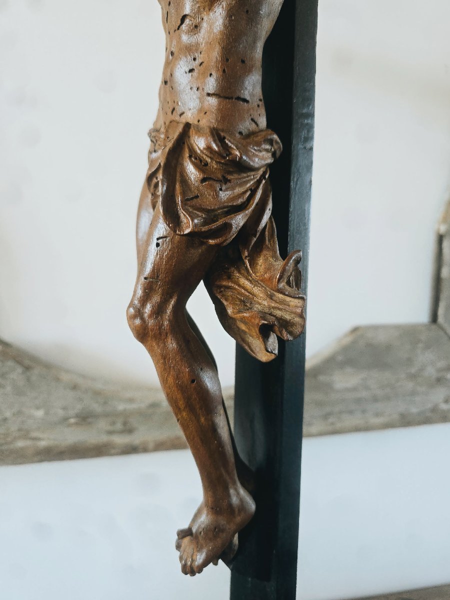 Christ en croix - Noyer - XVIIème siècle -photo-4