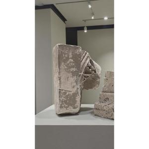 Element gothique en pierre sculptée - XVème siècle