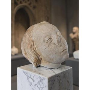 Tête en pierre calcaire - Bourgogne - 16ème siècle 