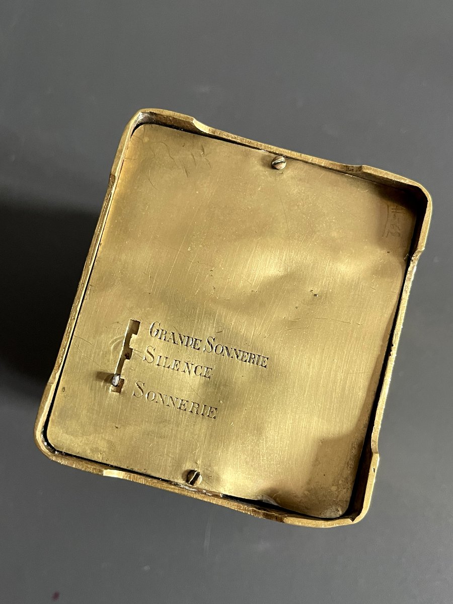Small Travel Clock With Grand Chime -photo-2