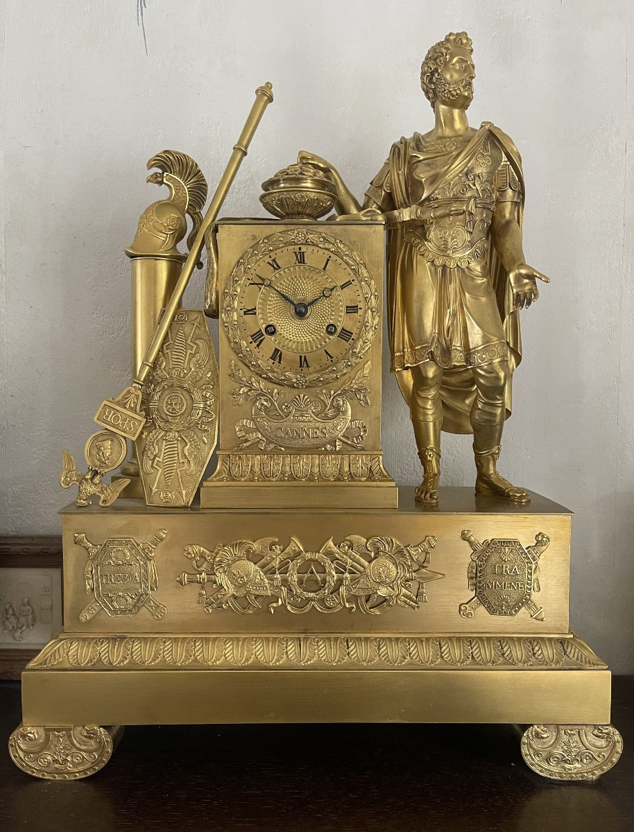 Grande pendule en bronze doré "Annibal" époque Empire