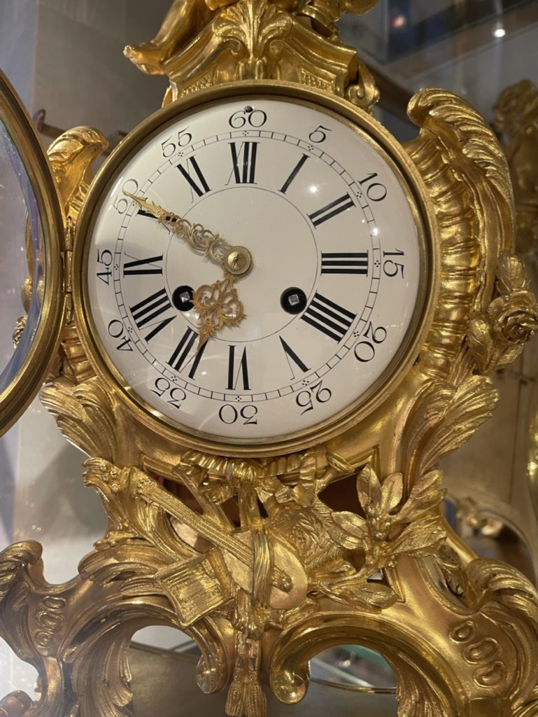 Grand cartel à poser en bronze doré style Louis XV -photo-2