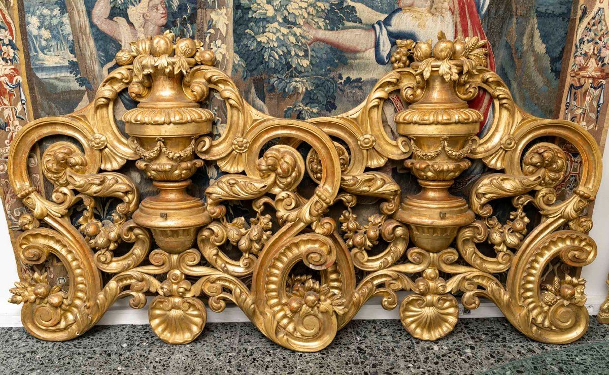 Importants éléments Italiens En Bois Sculpté D’époque 18 ème.