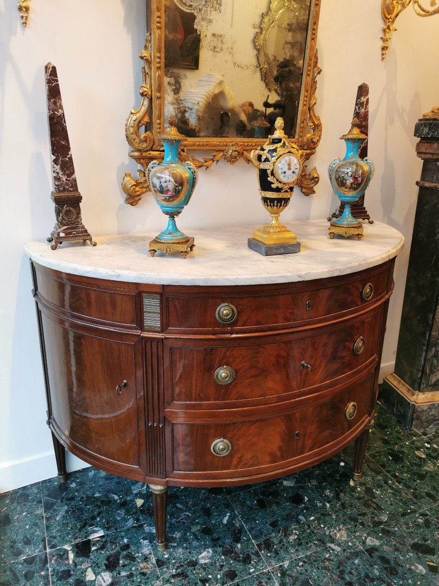 Commode demi-lune, à portes, en acajou, d'époque LXVI-photo-3