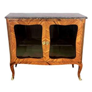 Showcase Louis XV Style