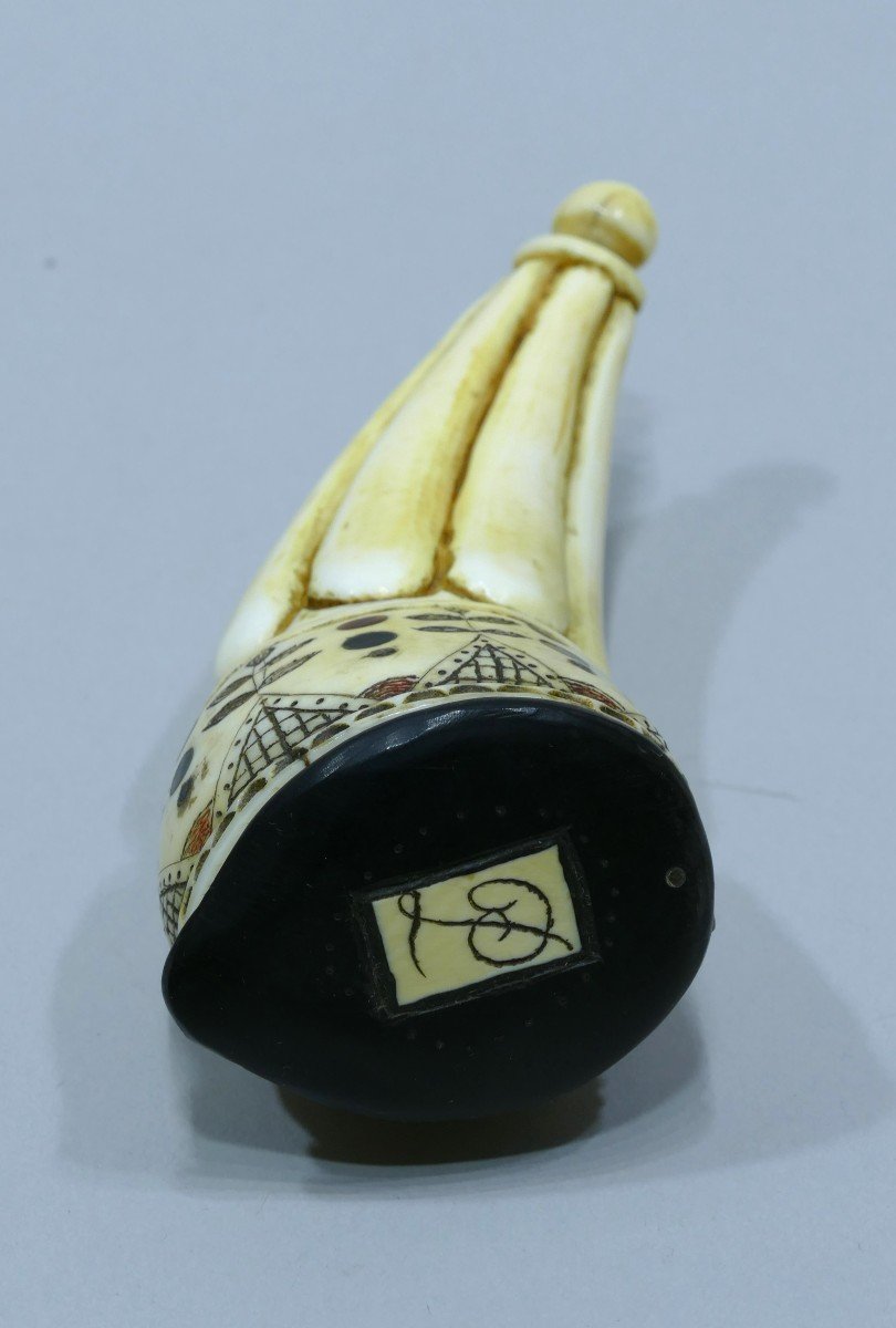 Scrimshaw Snuffbox Engraved In A Sperm Whale Tooth - Datable From The Mid 19th Century-photo-1