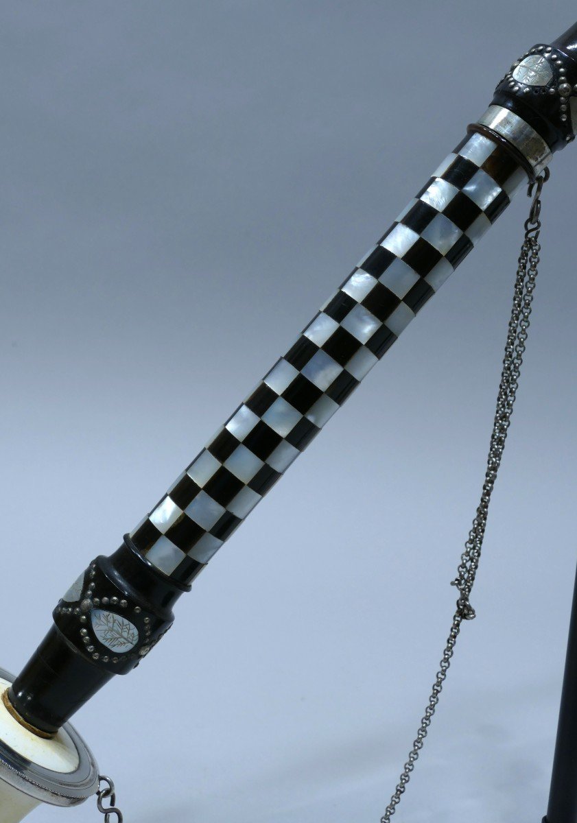 Debrecen Type Pipe With Superb Stem In Ebony, Mother Of Pearl And Tortoiseshell Datable Circa 1840/1850-photo-1