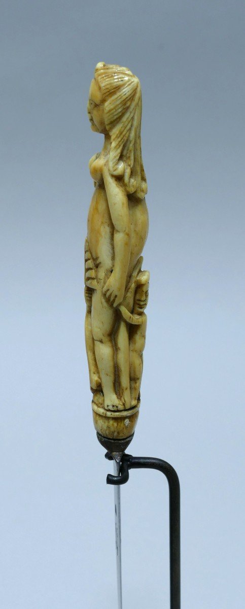 Ivory Knife Representing A Woman With Her Children Datable Around 1580-photo-4