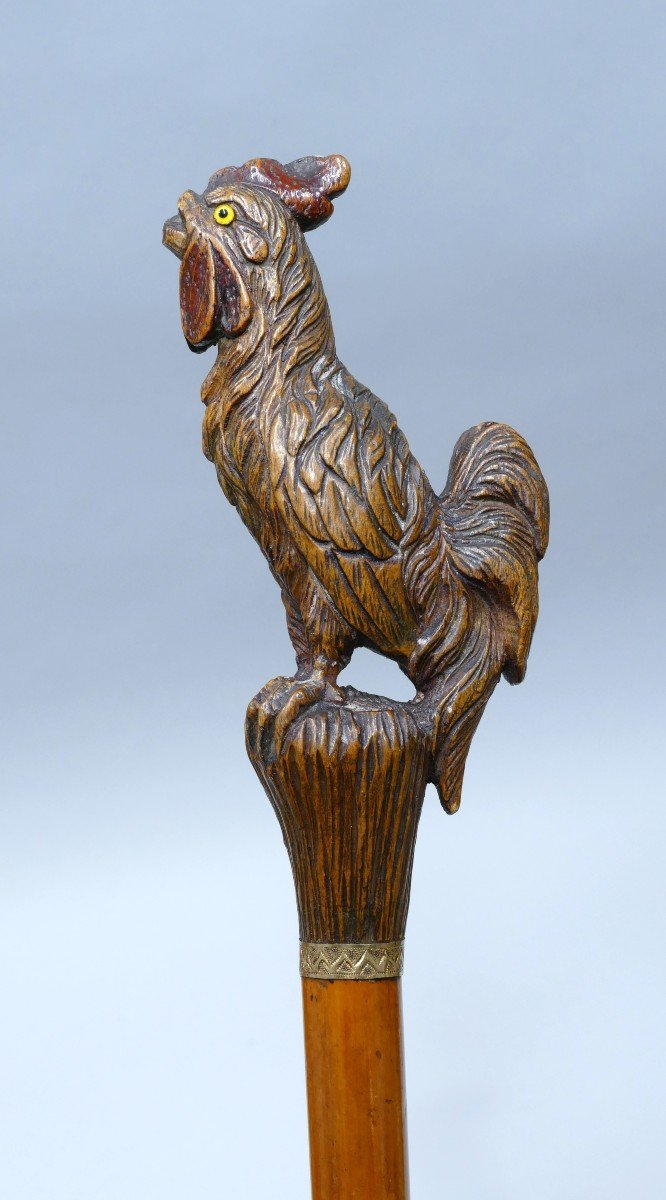 Collectible Cane With Wooden Handle Carved In Polychromy Representing A Rooster In Feet