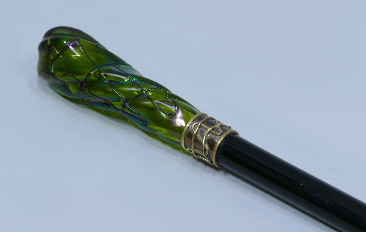 Canne d'époque Art Nouveau En Verre Vert De La Manufacture De Loetz-photo-4