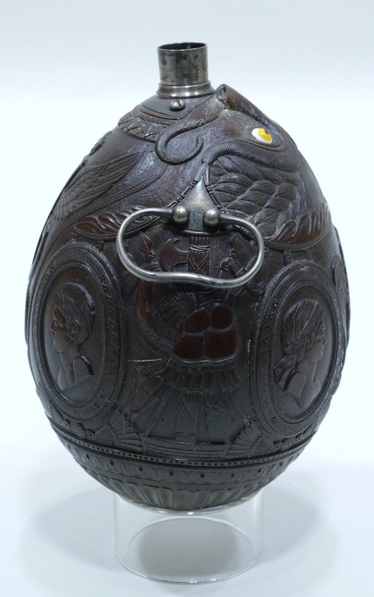 Gourde Finement Sculptée Sur Une Noix De Coco - Travail De Bagnard Du 19ème Siècle-photo-3