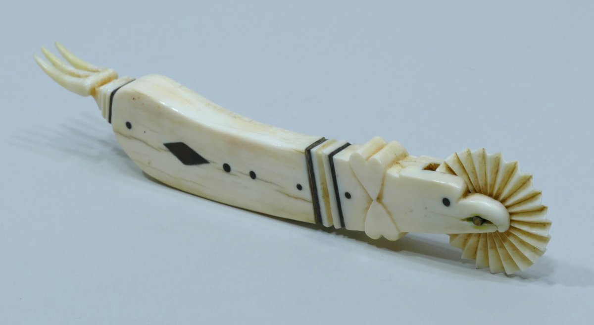19th Century Walrus Tooth, Baleen And Shell Pastry Wheel-photo-2