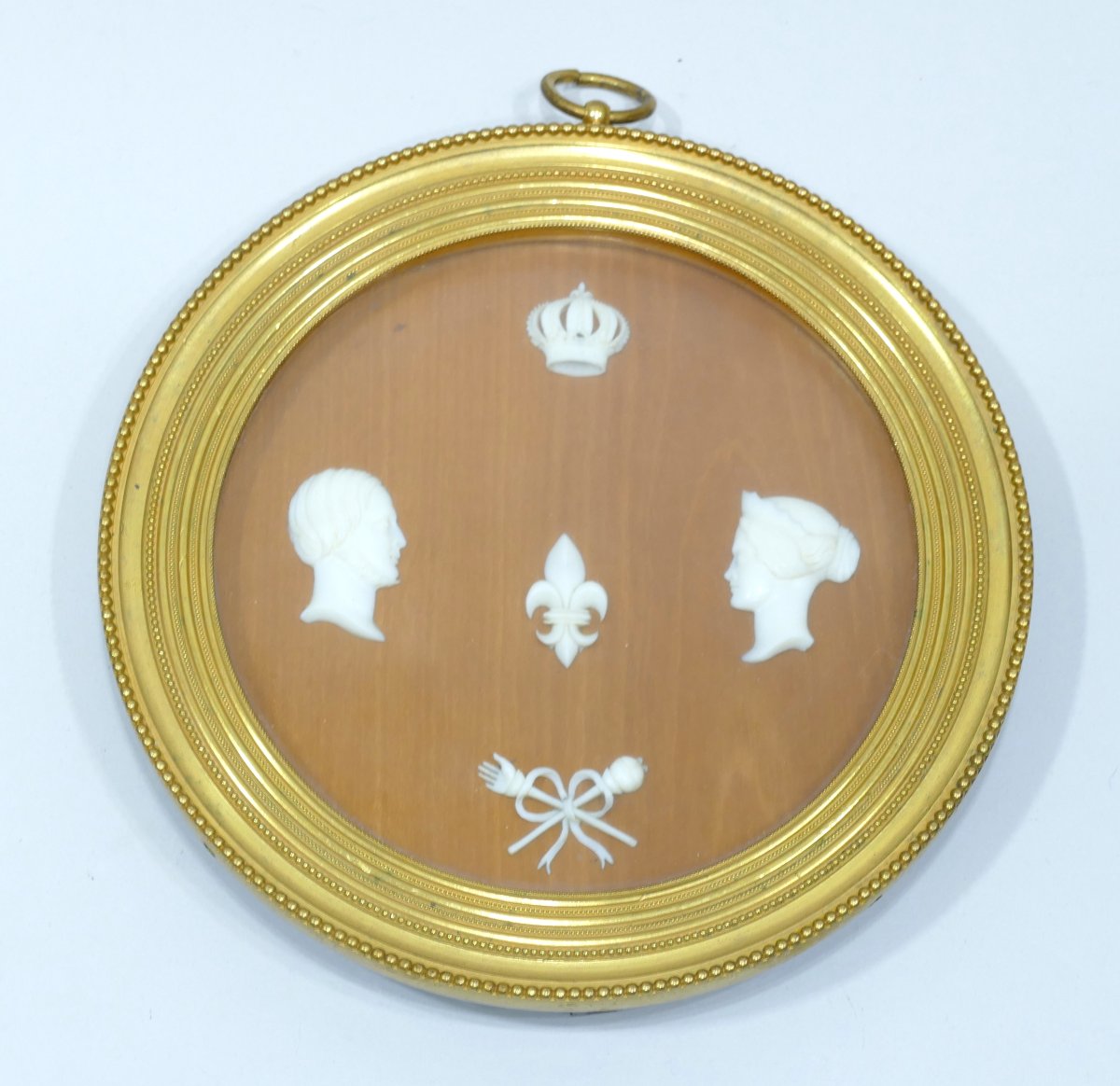 Medallion Representing The Profiles Of Antoine Philippe d'Orléans And His Wife Louise Fernande-photo-3