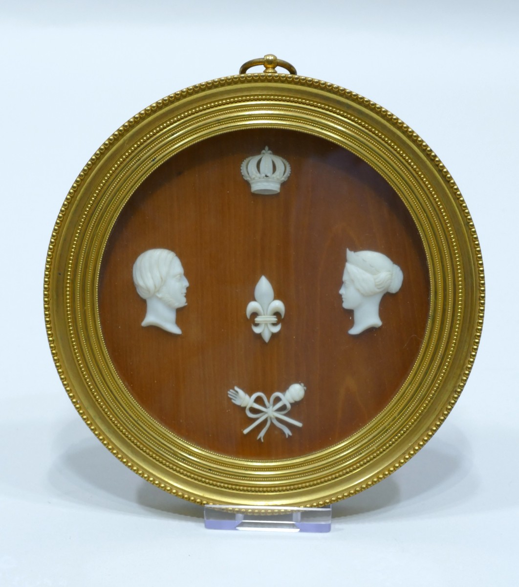 Medallion Representing The Profiles Of Antoine Philippe d'Orléans And His Wife Louise Fernande