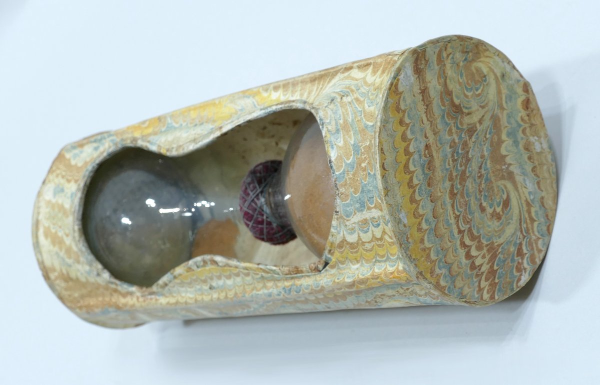 Mid-18th Century Cardboard Hourglass Covered With Hand-painted Paper-photo-2