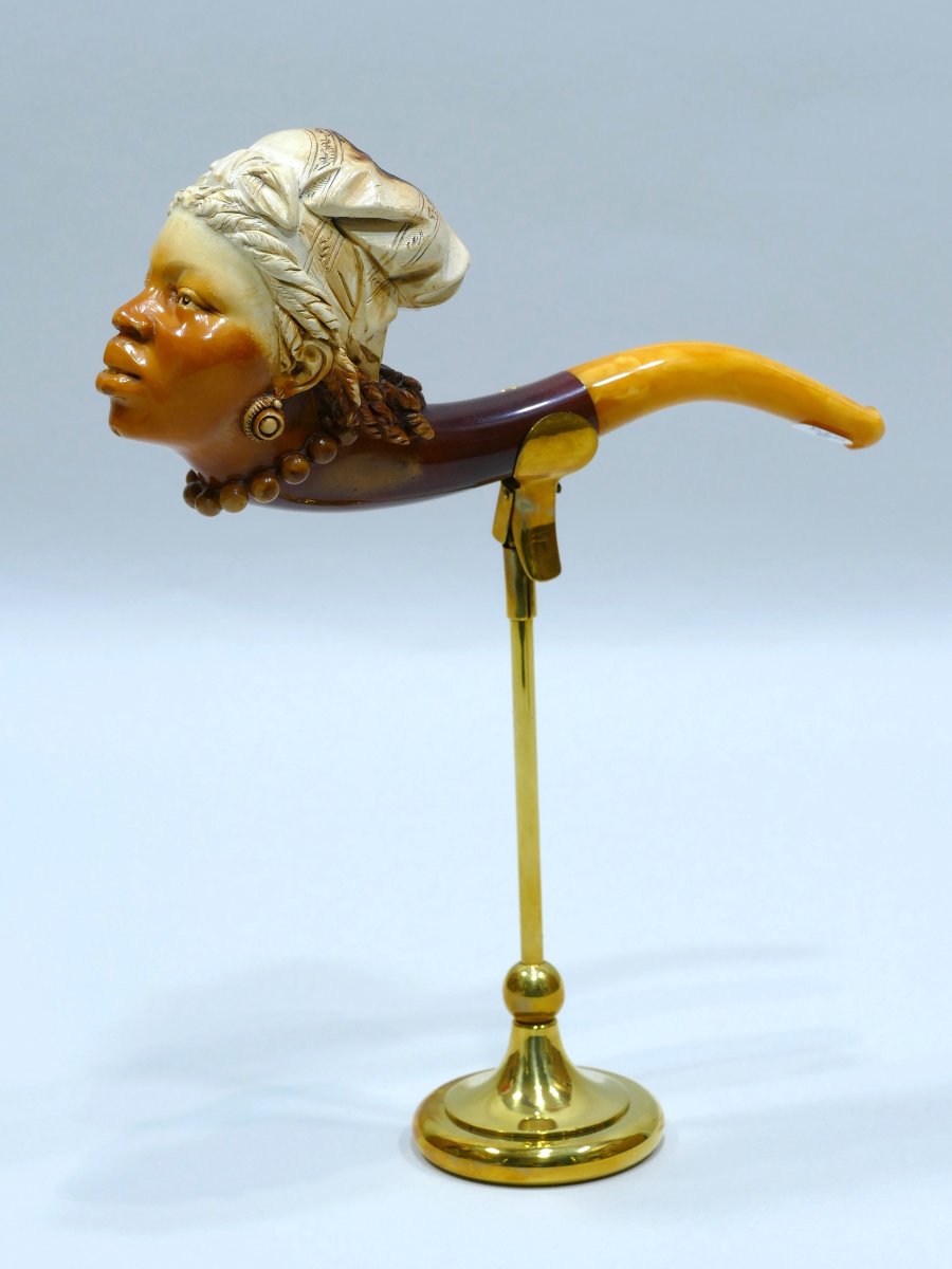 Pipe en écume de mer représentant une jolie femme africaine signée Krebs Paris-photo-2