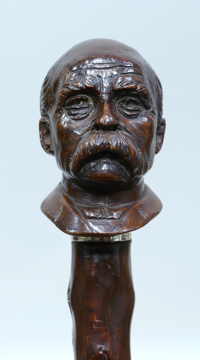 Canne de collection avec pommeau en bois représentant la tête de George Clemenceau