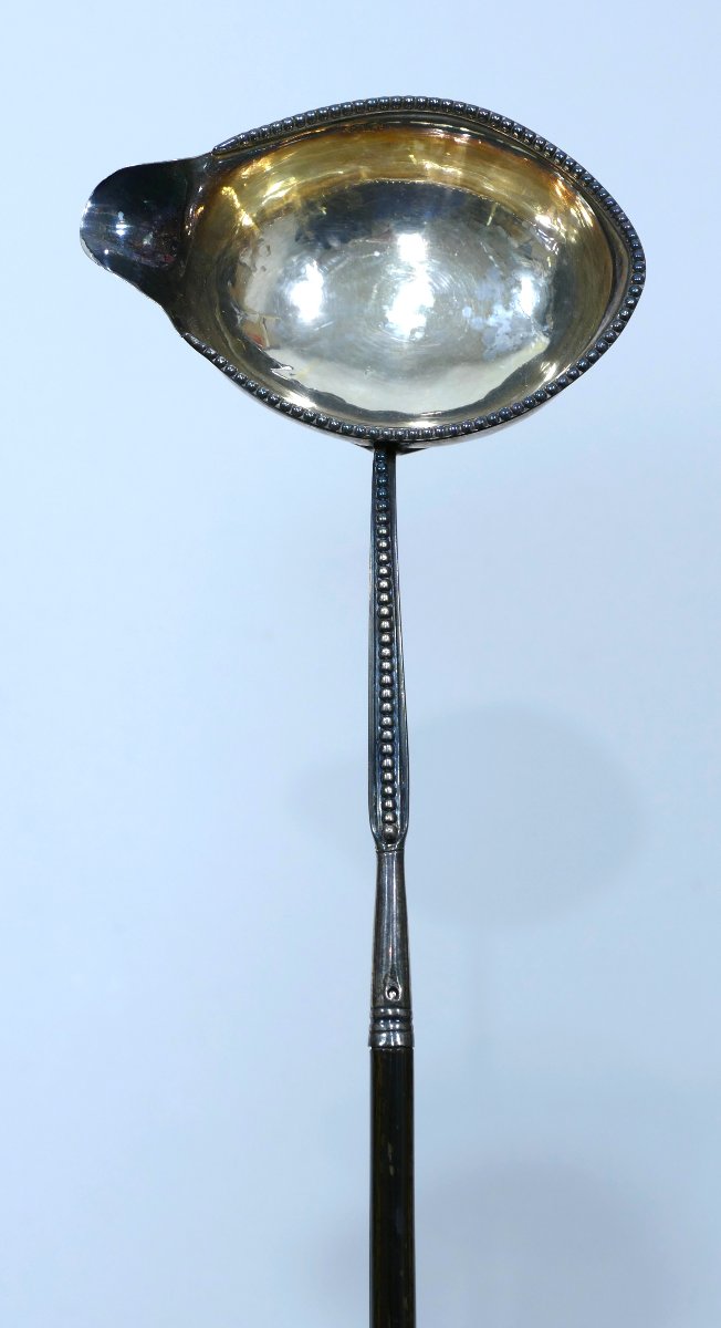 Louche à punch en argent et fanon de baleine datable du 18ème siècle-photo-2