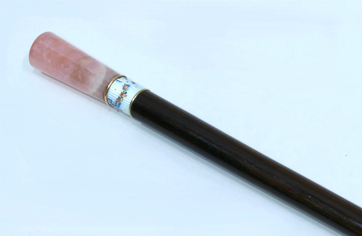 Canne de collection avec pommeau en quartz rose et émail guilloché blanc datable du 19ème-photo-4