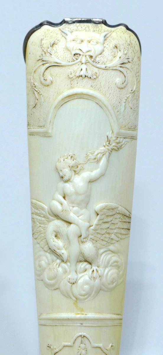 Carved Ivory Tobacco Rasp Representing Jupiter Coming From The Former Alaret Collection-photo-2