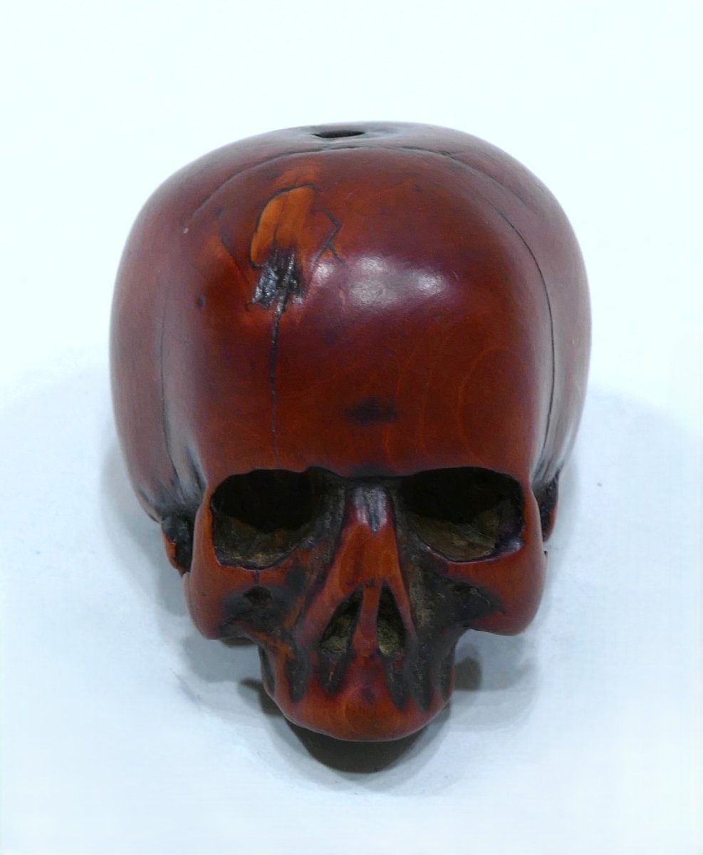 Memento Mori en buis du 17ème siècle à forte patine