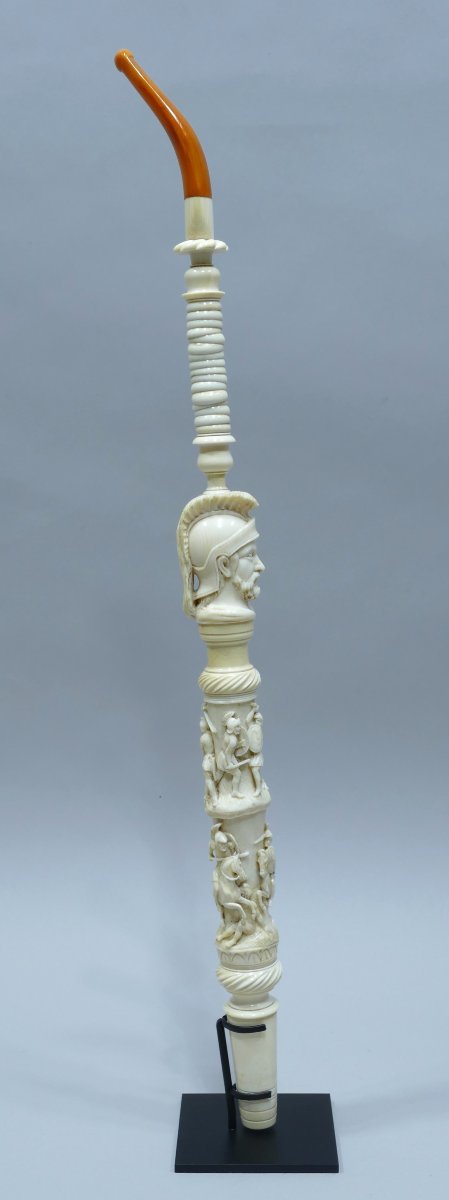 Tuyau de pipe en ivoire du 19ème siècle sculpté de scènes de combats-photo-3