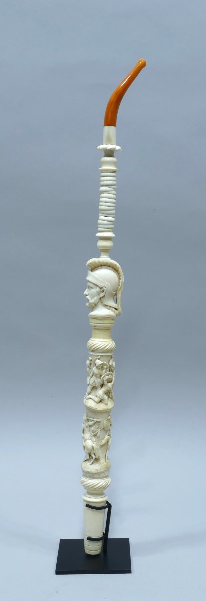 Tuyau de pipe en ivoire du 19ème siècle sculpté de scènes de combats-photo-4