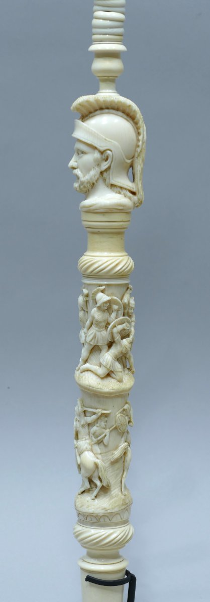 Tuyau de pipe en ivoire du 19ème siècle sculpté de scènes de combats-photo-6