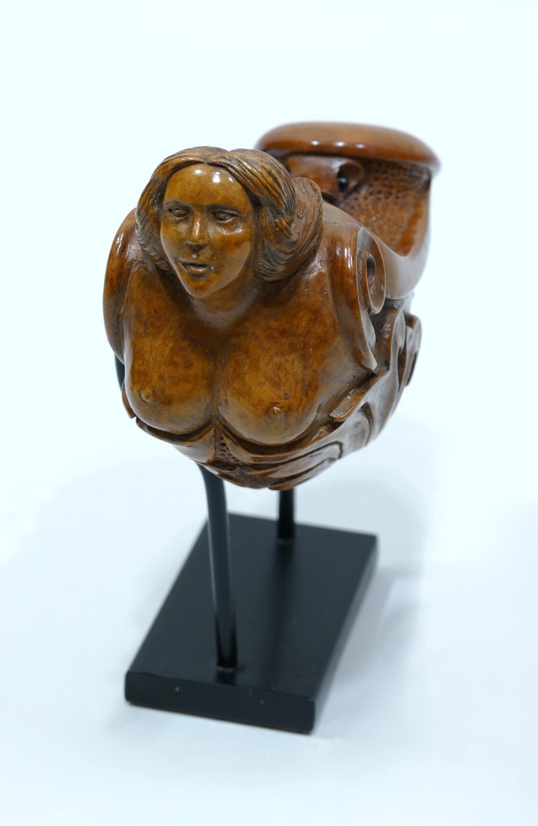 Ensemble de deux fourneaux de pipe en buis sculptés datable du 19ème siècle-photo-2
