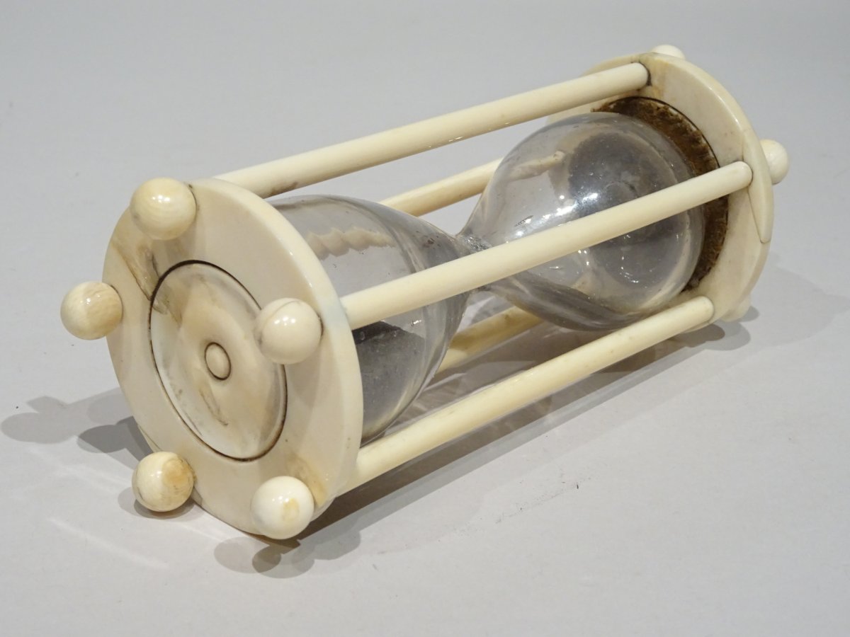 Hourglass In Ivory With 5 Columns Datable End Of 18th Century.-photo-3