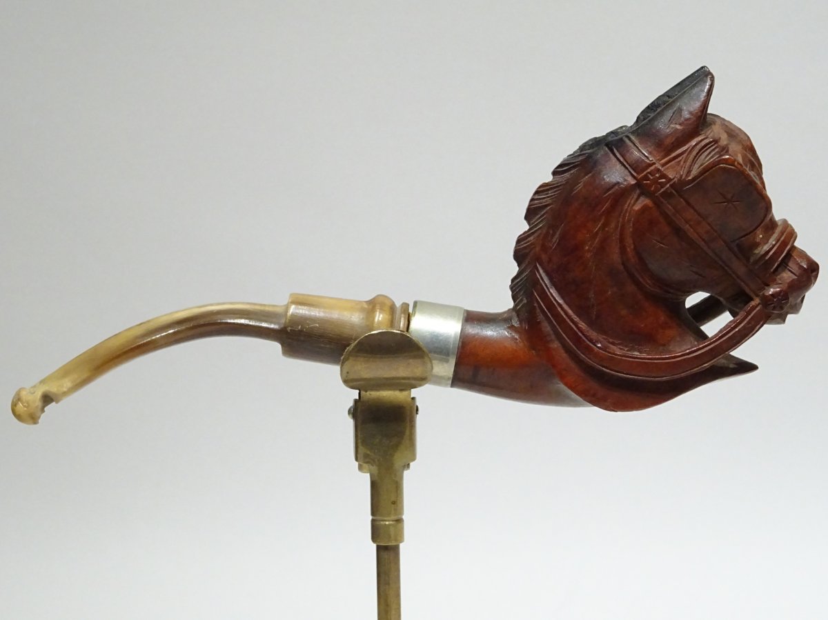 Pipe In Briar Representing A Horse With Its Blinders-photo-2