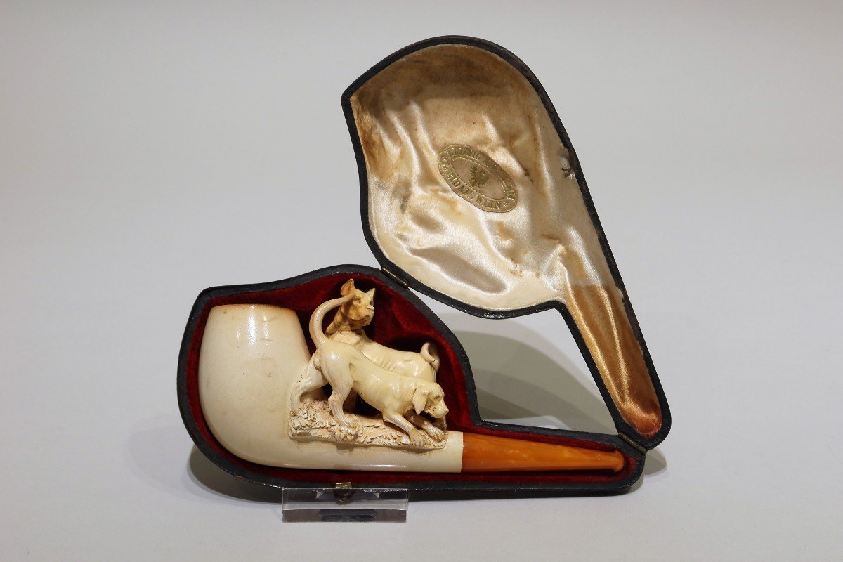 Meerschaum Pipe Representing Two Dogs Of Different Breed-photo-2