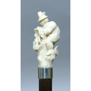 Collectible Cane With Ivory Handle Representing A Hatted Hunter