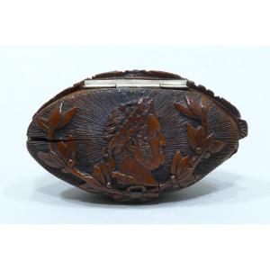 Corozo Snuffbox Representing King Louis-philippe