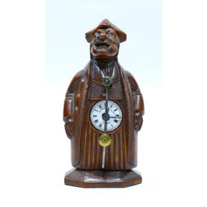 Corozo Snuffbox With A Neuburger & Cie. Paris Watch Embedded In A Gentleman Figure
