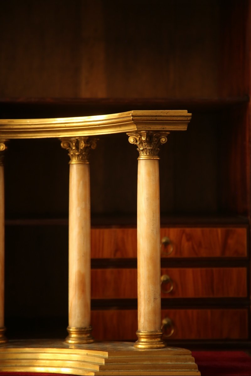 Colonnade en bronze doré et onyx.-photo-2