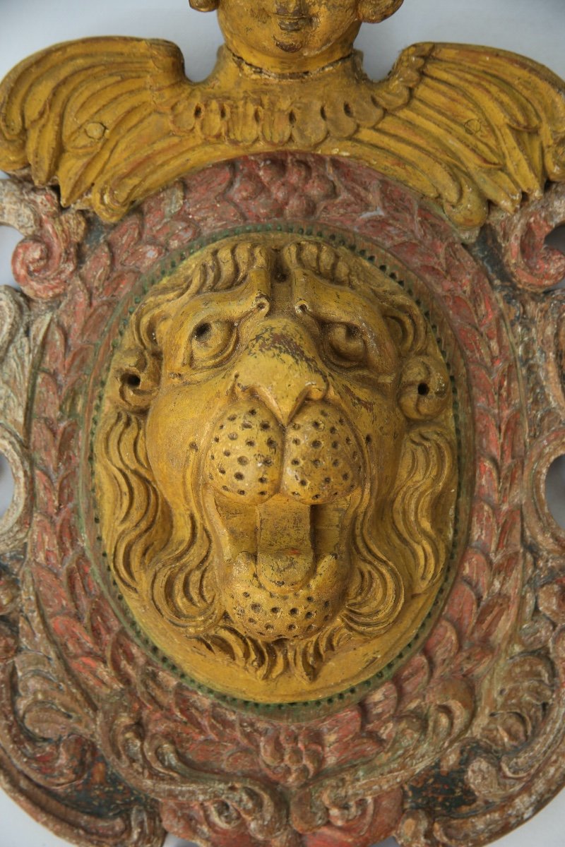  Applique en chêne sculpté et polychrome à tête de lion, XVIIIème siècle-photo-2