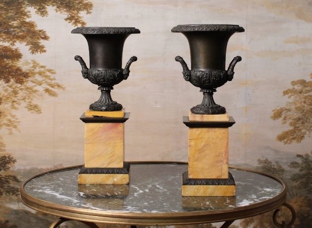 Pair Of Medici Vases In Patinated Bronze, 19th Century