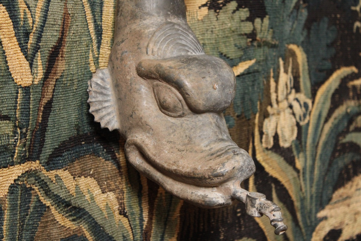 Bouche de fontaine, dauphin, XIXe s-photo-2